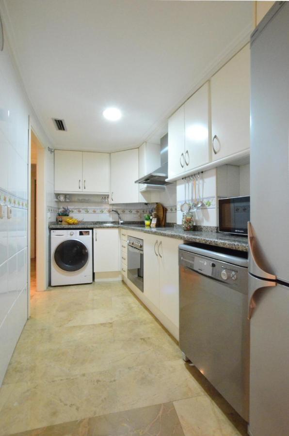 City Center Apartment Valencia Exteriör bild