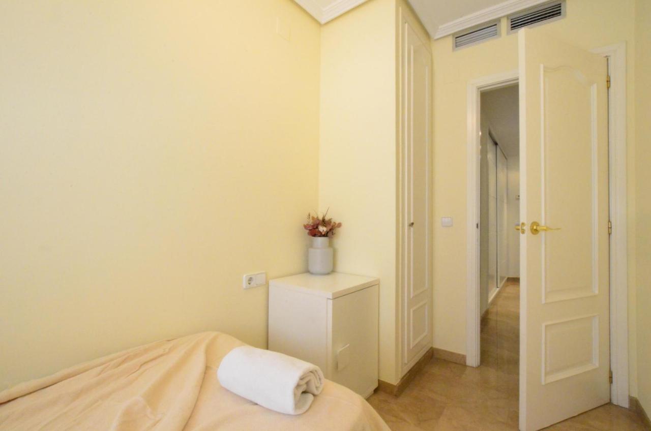City Center Apartment Valencia Exteriör bild